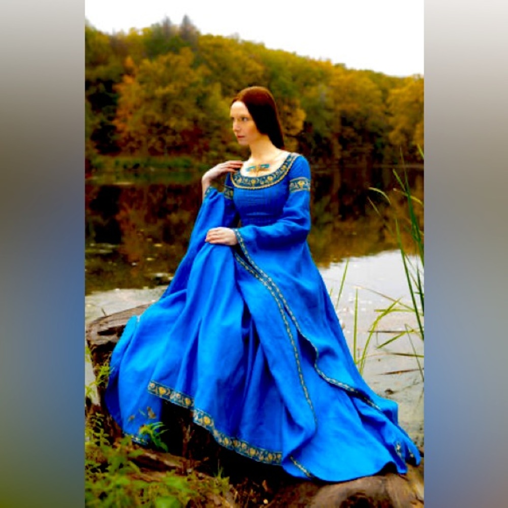 ARMSTREET Lady of the Lake GREEN dress